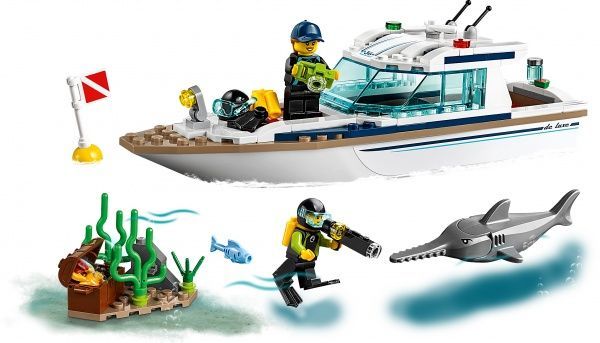 Конструктор LEGO City Яхта для дайвинга 60221