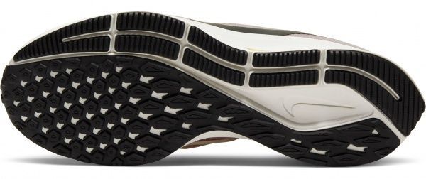Кросівки Nike W AIR ZOOM PEGASUS 36 FLYEASE BV0614-005 р.6,5 фіолетовий