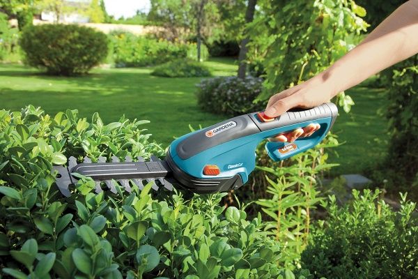 Ножницы аккумуляторные Gardena Classic Cut С 3,6 В + комплект лезвий 8887-20