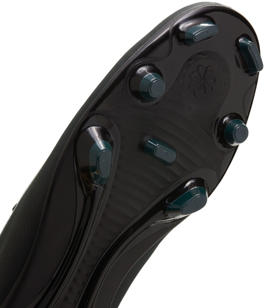 Бутси Nike Mercurial Vapor 16 Club FQ8441-002 р.45 чорний