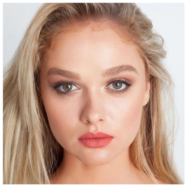 Помада рідка матова theBalm Meet Matte Hughes Honest Warm Coral 7,4 мл