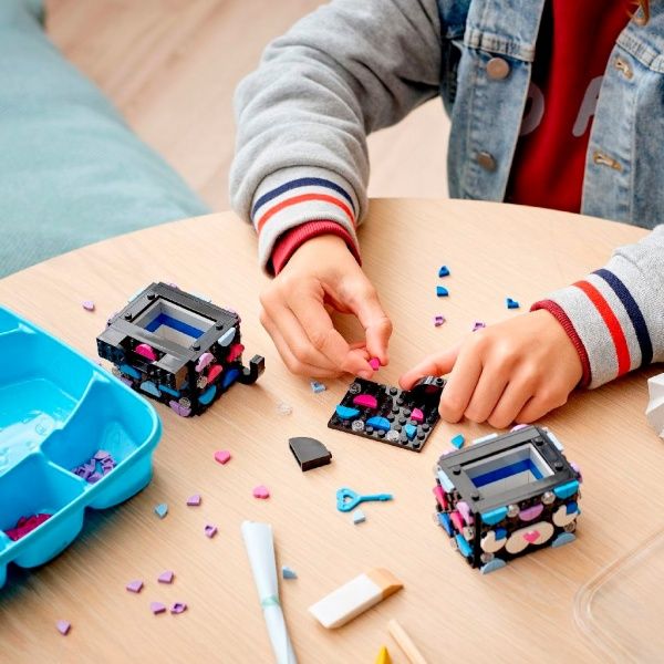 Конструктор LEGO Dots Секретний тримач 41924