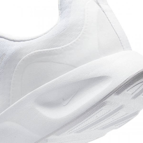 Кроссовки Nike CJ1677-100 р.38 белый