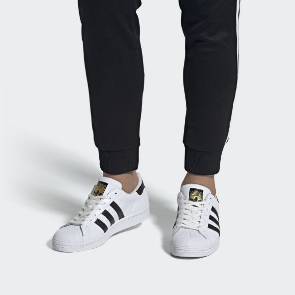 Кроссовки Adidas SUPERSTAR EG4958 р.UK 10,5 белый