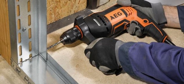 Дрель ударная AEG SBE 705 RE 4935442830