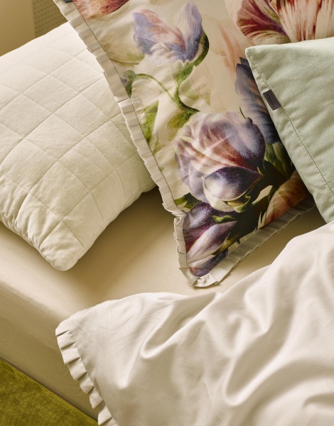 Подушка декоративная Julia 40x90 см песочный Essenza 