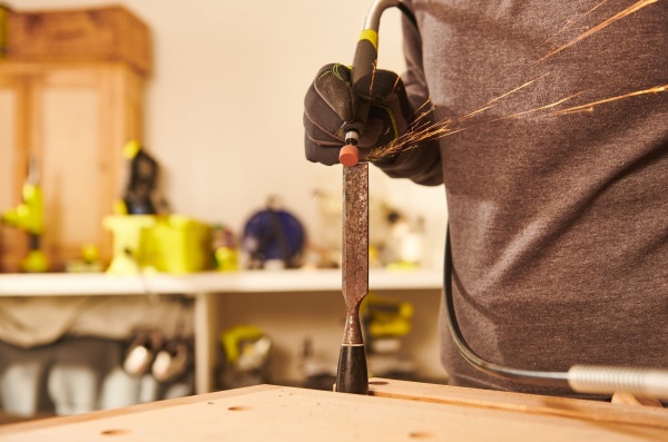 Акумуляторна пряма шліфмашина RYOBI ONE+ R18RT-0