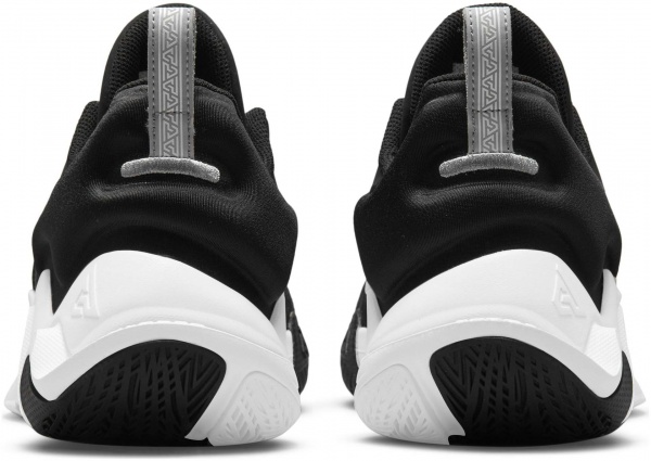 Кроссовки Nike GIANNIS IMMORTALITY CZ4099-010 р.US 12 черный