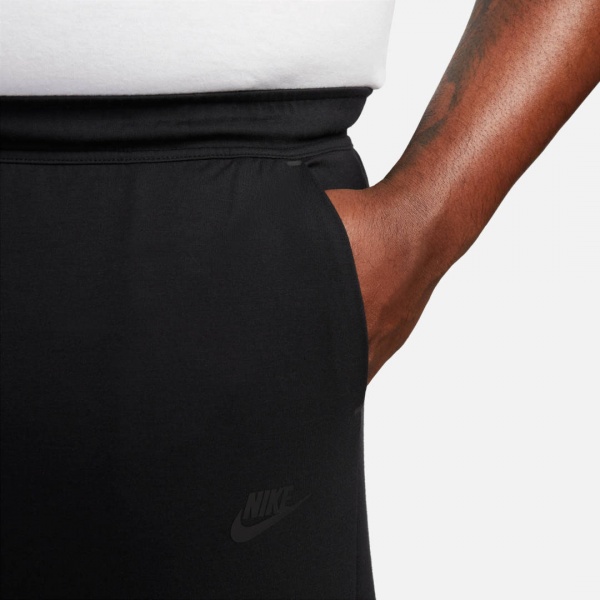 Шорты Nike TECH LGHTWHT SHORT DX0828-010 р. 2XL черный