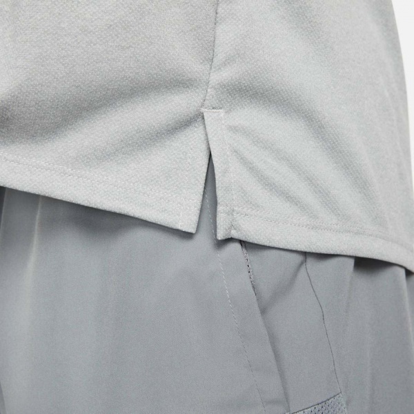 Футболка Nike DF UV MILER SS DV9315-084 р.XL серый