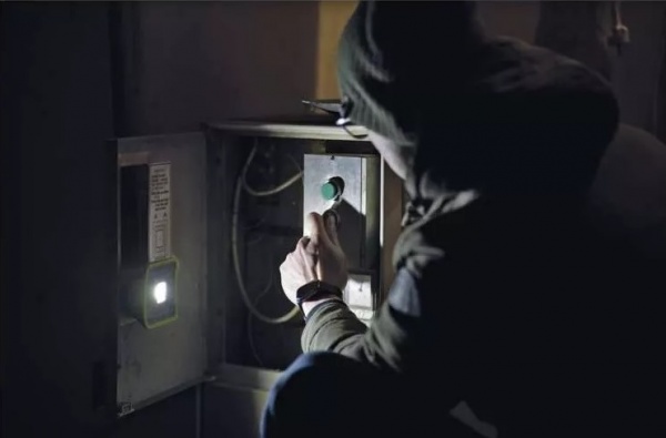 Фонарь прожекторный Emos P4539 LED 1000Lm Li-Ion черно-зеленый