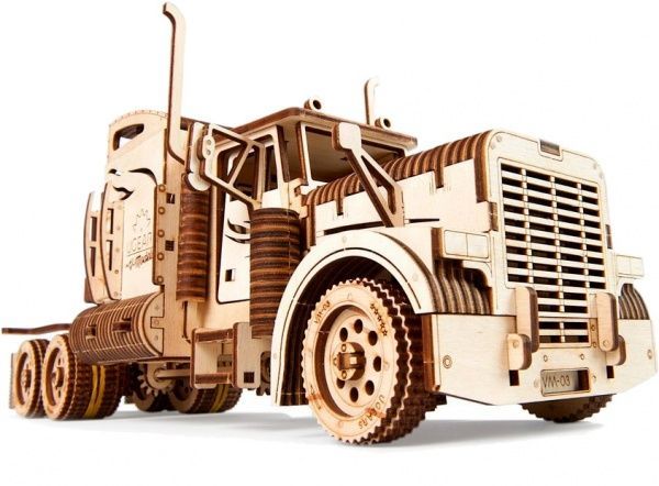 3D-конструктор Ugears Тягач VM-03 70056