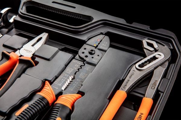 Набор ручного инструмента NEO tools 100 шт. 08-920