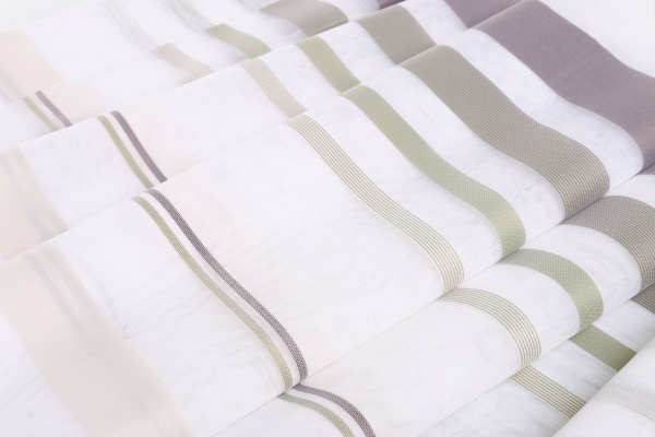 Ткань тюлевая полоски на сетке, зеленая 300 см зеленый 