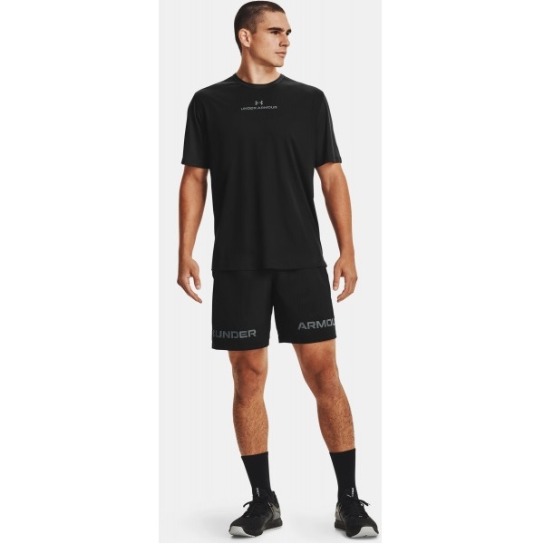 Шорты Under Armour 1361433-001 р. S/M черный