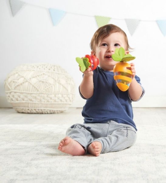 Брязкальце-прорізувач Tiny Love Морквинка та полуничка