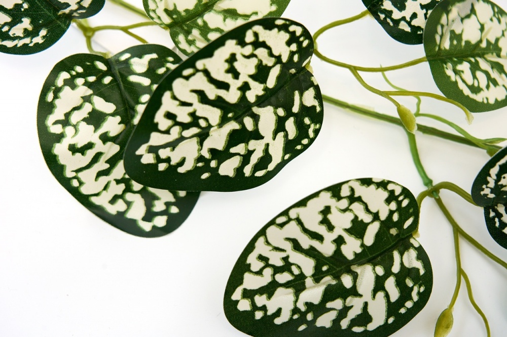 Растение искусственное Веточка с листьями 230 см бело-зеленая