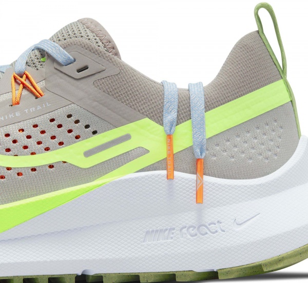 Кроссовки Nike REACT PEGASUS TRAIL 4 DJ6158-002 р.44 бежевый