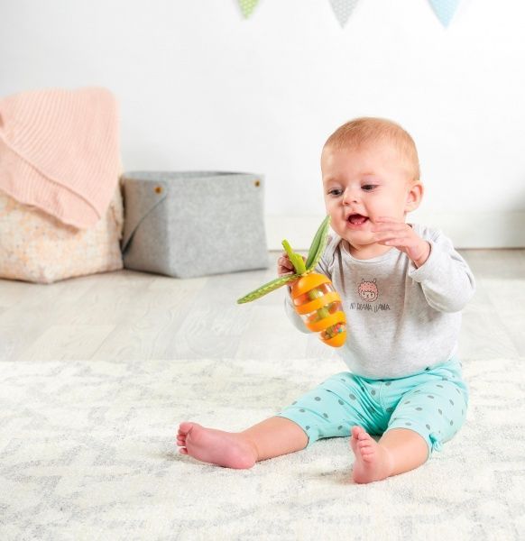 Брязкальце-прорізувач Tiny Love Морквинка