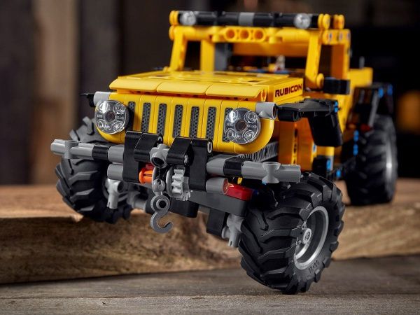 Конструктор LEGO Technic Jeep Wrangler 42122
