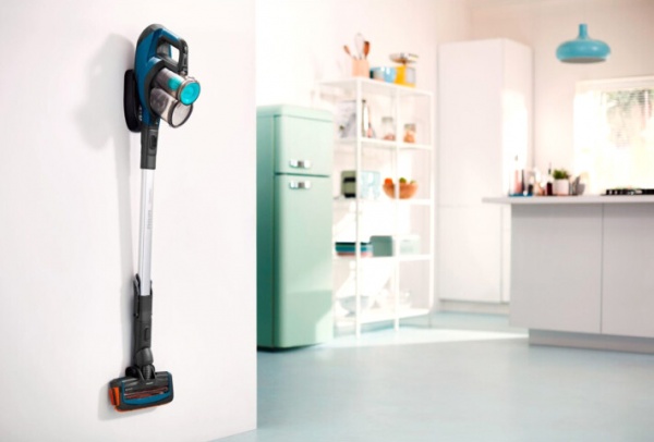 Пилосос акумуляторний Philips SpeedPro Aqua FC6718/01 black/blue 