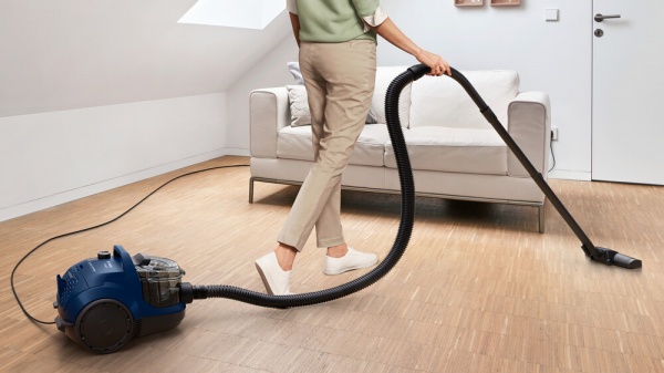 Пылесос Bosch BGS21X320 blue 