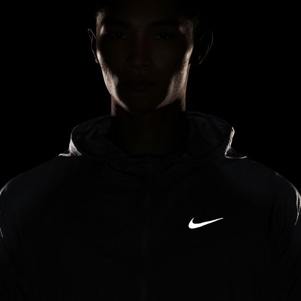 Ветровка Nike M NK ESSNTL JKT CU5358-010 S черный