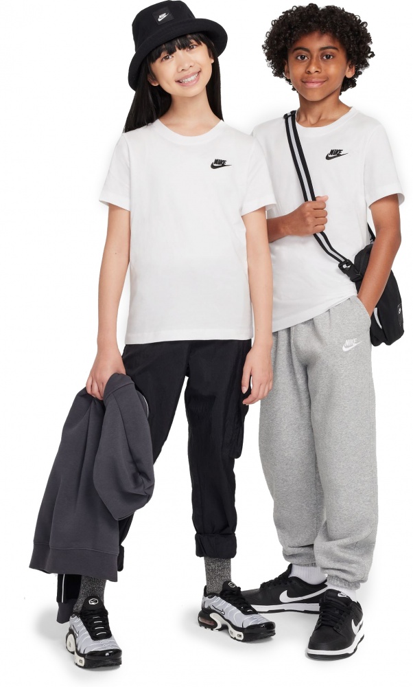 Футболка Nike K NSTEE EMB FUTURA LBR FZ5177-100 р.XL білий