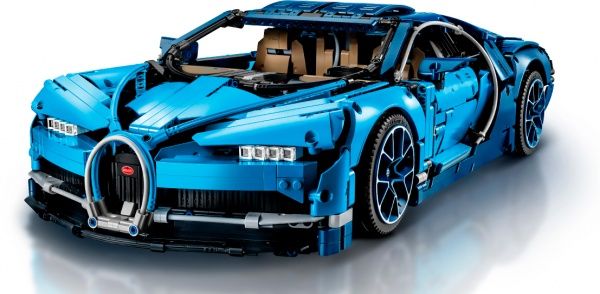 Конструктор LEGO Technic Bugatti Chiron 42083