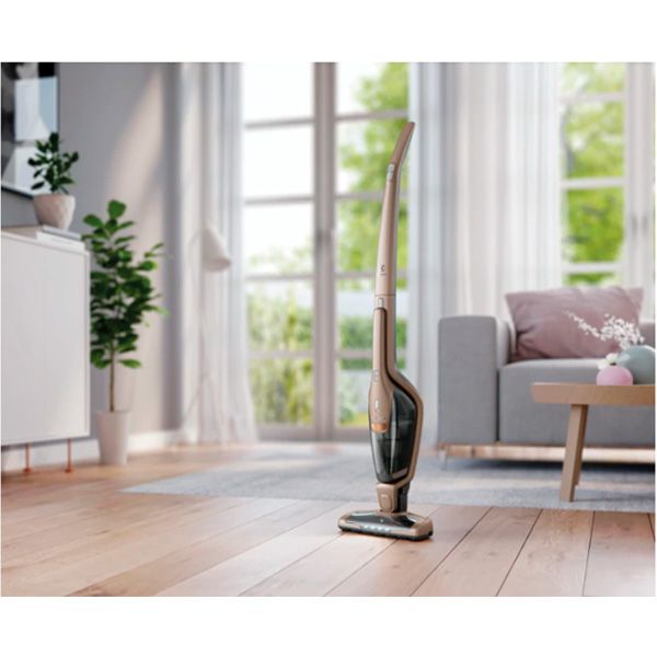 Пылесос аккумуляторный Electrolux EER77SSM 