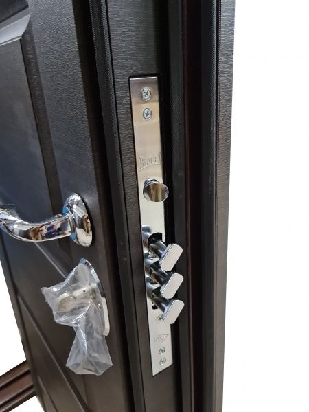 Двері вхідні Булат Гарант 117 венге горизонт темний 2050x950мм праві