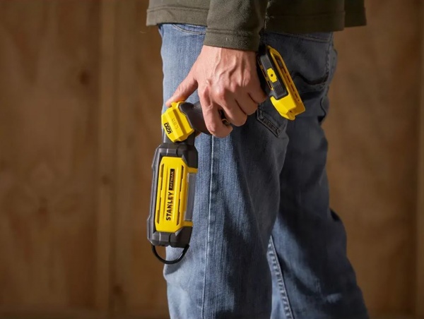 Світлодіодний ліхтарик Stanley FatMax 18,0V SFMCL050B