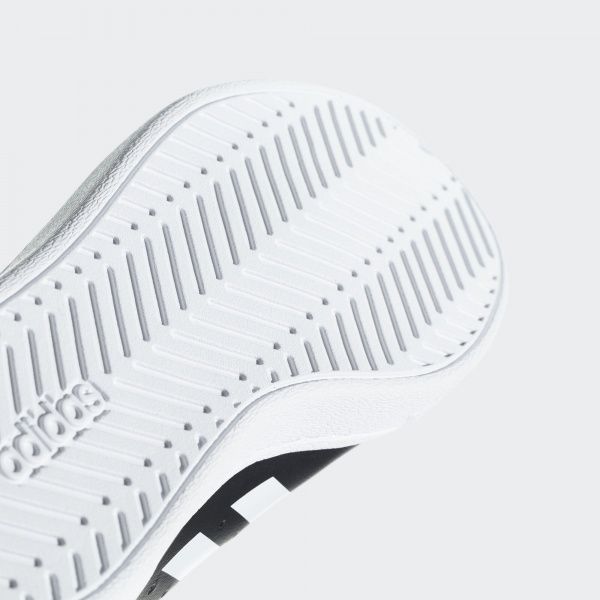 Кросівки Adidas B79771 р.11 чорний