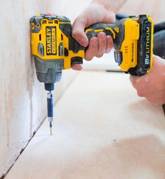 Гайковерт ударный аккумуляторный Stanley FMC647D2