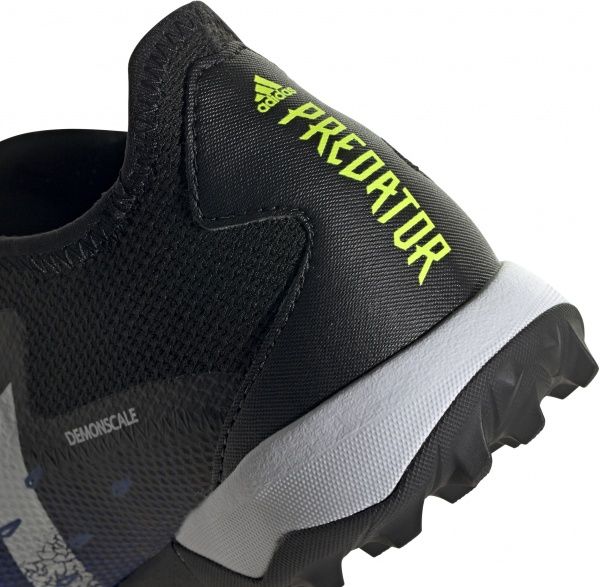 Сороконожки Adidas PREDATOR FREAK .3 L TF FY0616 р. UK 8,5 черный