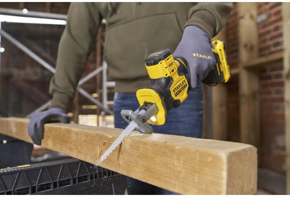 Пила сабельная Stanley FatMax SFMCS305B