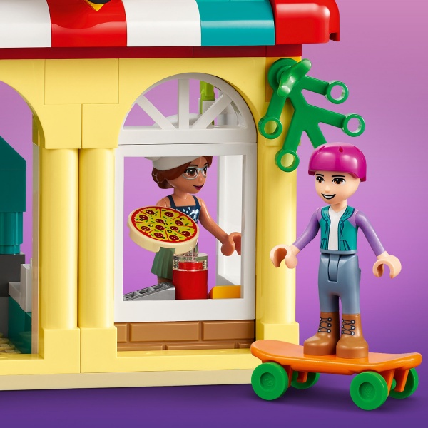 Конструктор LEGO Friends Пиццерия Хартлейк Сити 41705