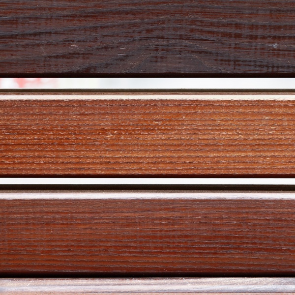 Лавка зі спинкою з термо-модифікованої деревини 1,48 м 