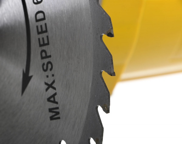 Пила торцовочная Compass CS-MS-210