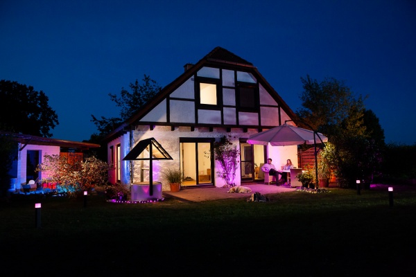 Світильник парковий Ledvance Smart + Wifi Cube 50 cm Post 9,5 Вт IP44 темно-сірий AC260210055 