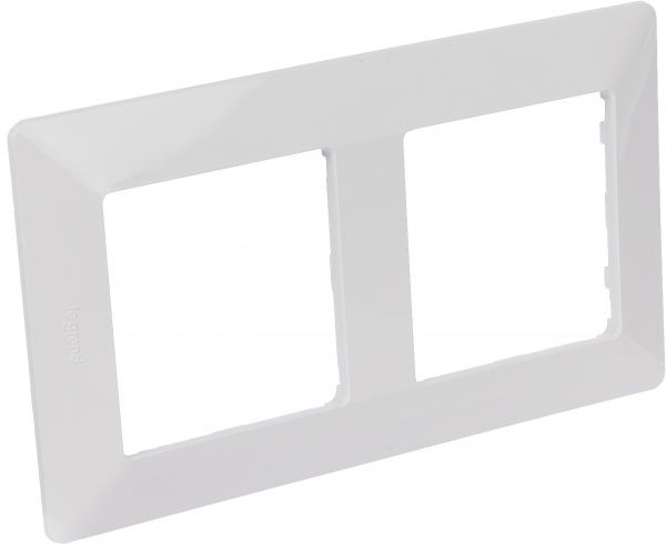 Рамка двухместная Legrand Life универсальная белый 754002