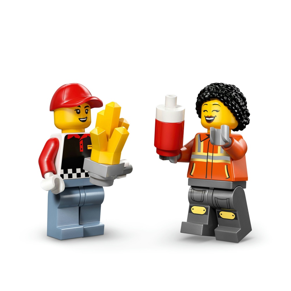 Конструктор LEGO City Грузовик с картофелем фри 60488