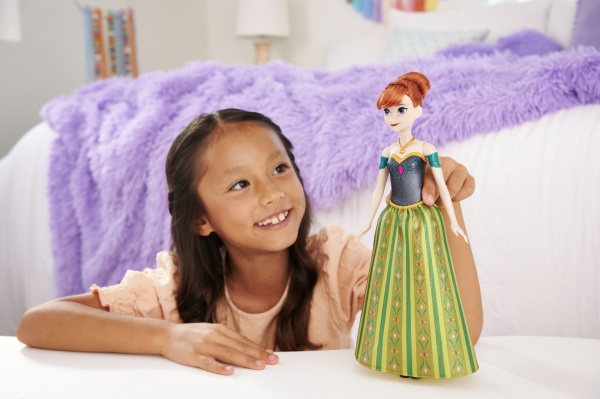 Кукла DISNEY FROZEN Поющая Анна из м/ф Холодное сердце (только мелодия) HMG47