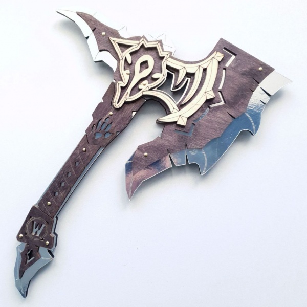 Оружие игрушечное Сувенир Декор Топор Орк (CHROME BLACK)