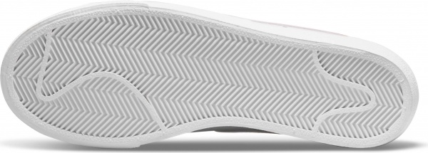 Кросівки Nike Blazer Low Platform DJ0292-103 р.US 8,5 білий