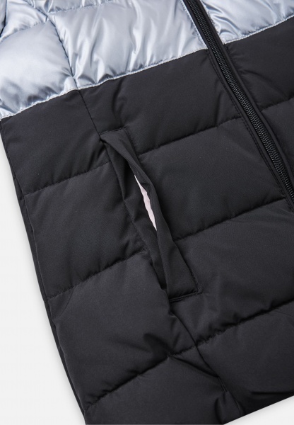 Куртка для девочек Lassie by Reima Emmeli 9991 р.134 черный 7100010A 