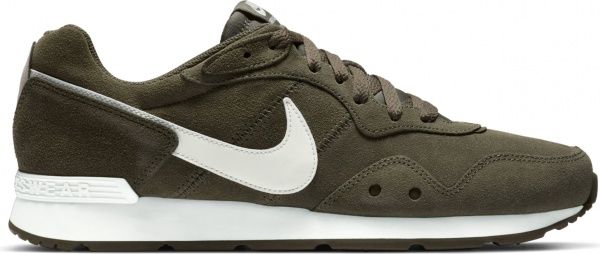Кроссовки Nike Nike Venture Runner Suede CQ4557-300 р.9.5 зеленый
