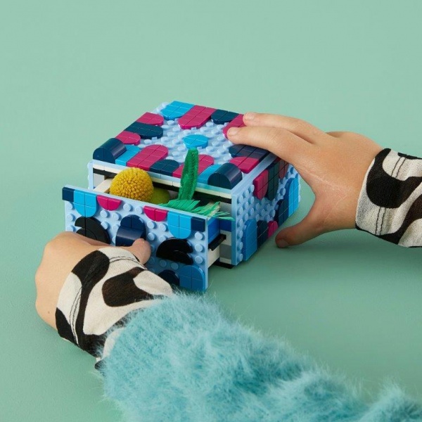 Конструктор LEGO DOTS Ящичек для творчества «Животные» 41805