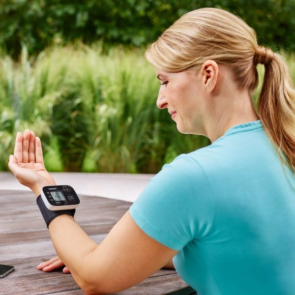 Тонометр Omron RS3 Intelli IT НЕМ-6161T-E