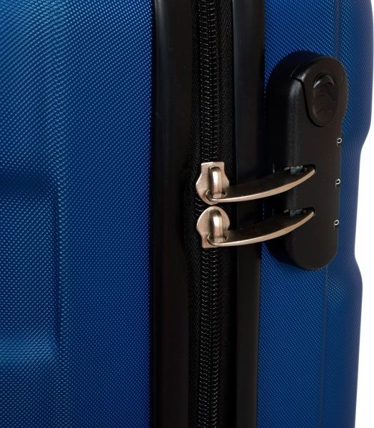 Чемодан Travelite Vinda на 4 колесах S 36 л синий 